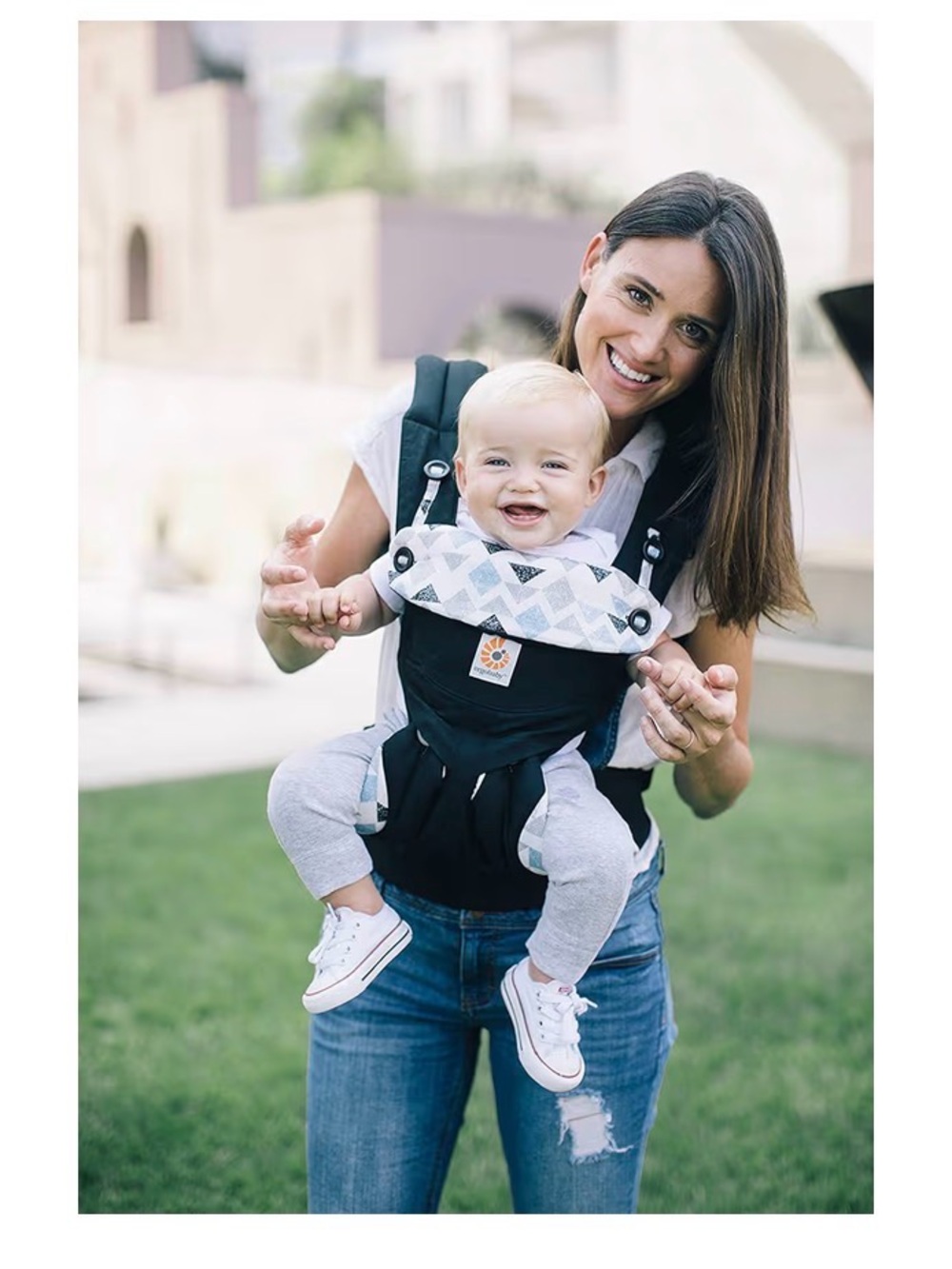 NWT Ergobaby 360 All Position 12-45 lb all position Carrier in Black